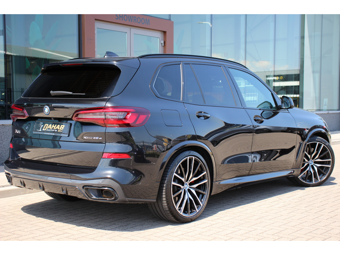 BMW BMW