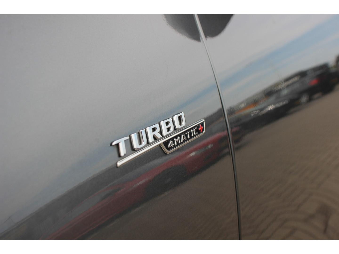 Mercedes-Benz Mercedes-Benz