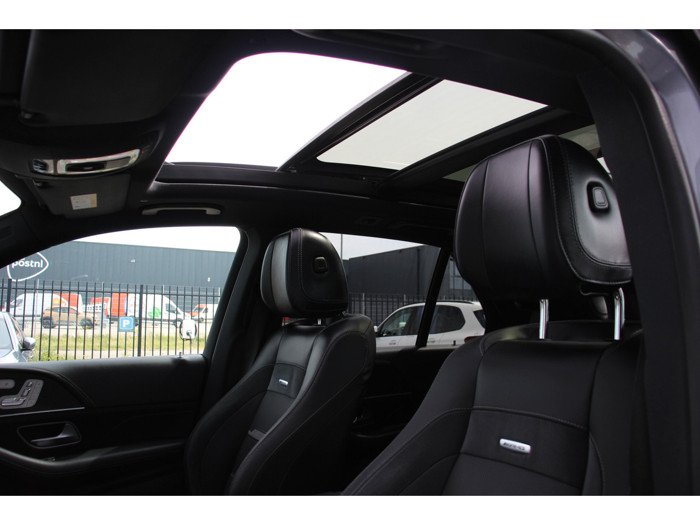 Mercedes-Benz Mercedes-Benz