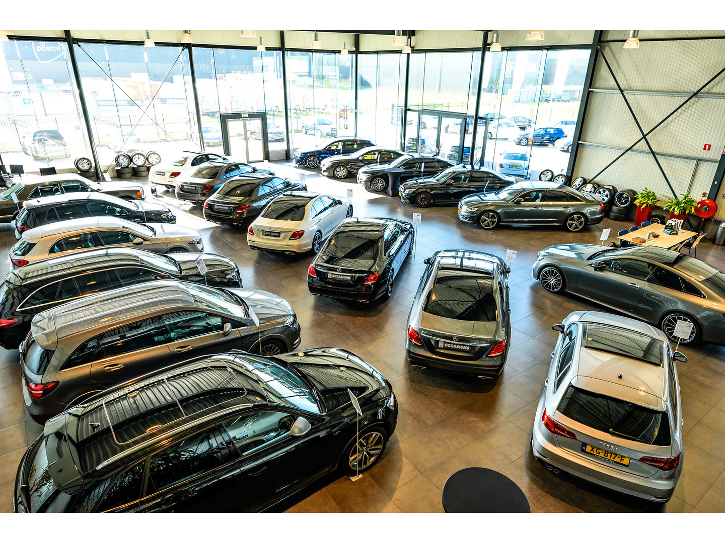 Mercedes-Benz Mercedes-Benz