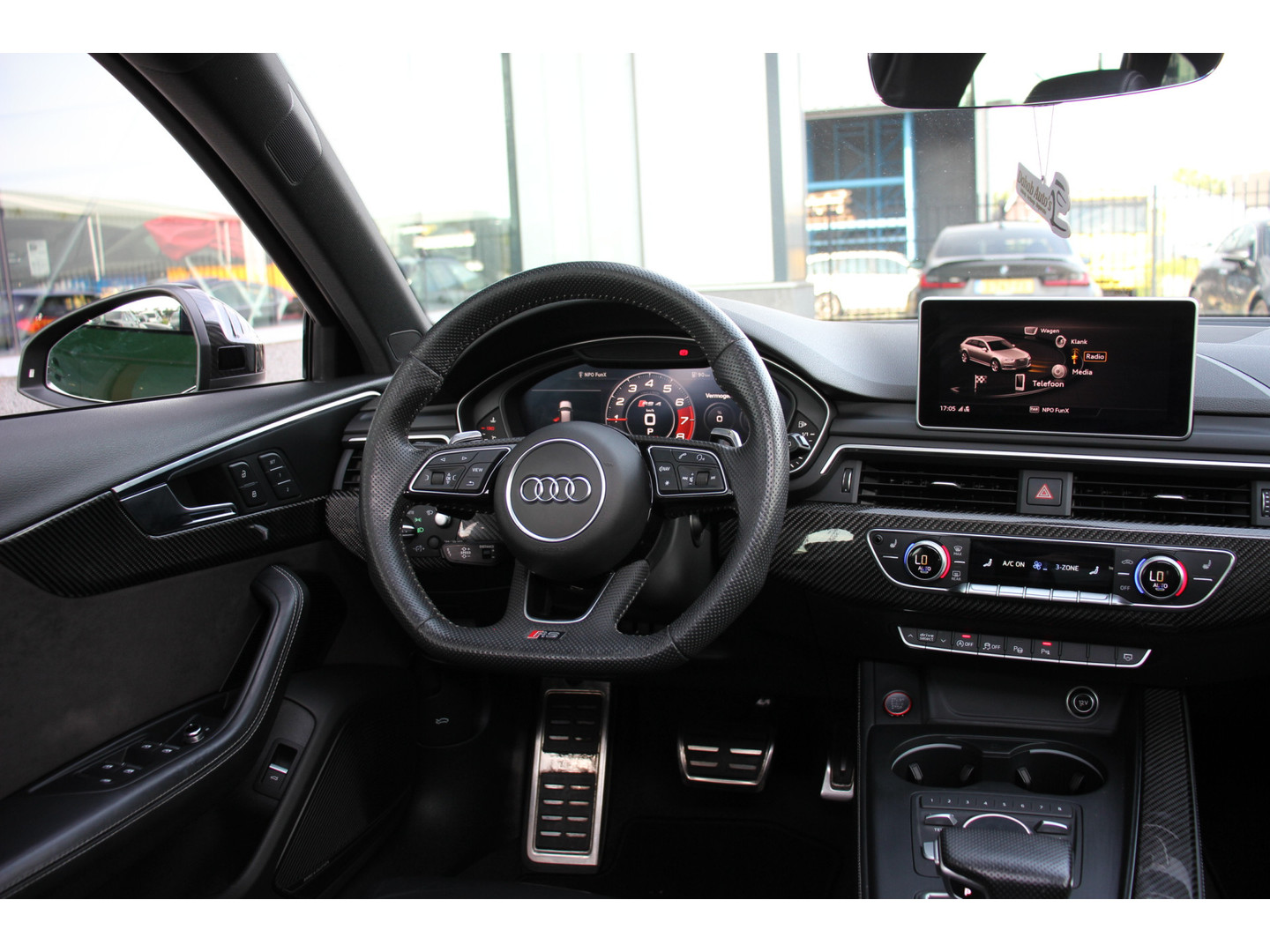 Audi