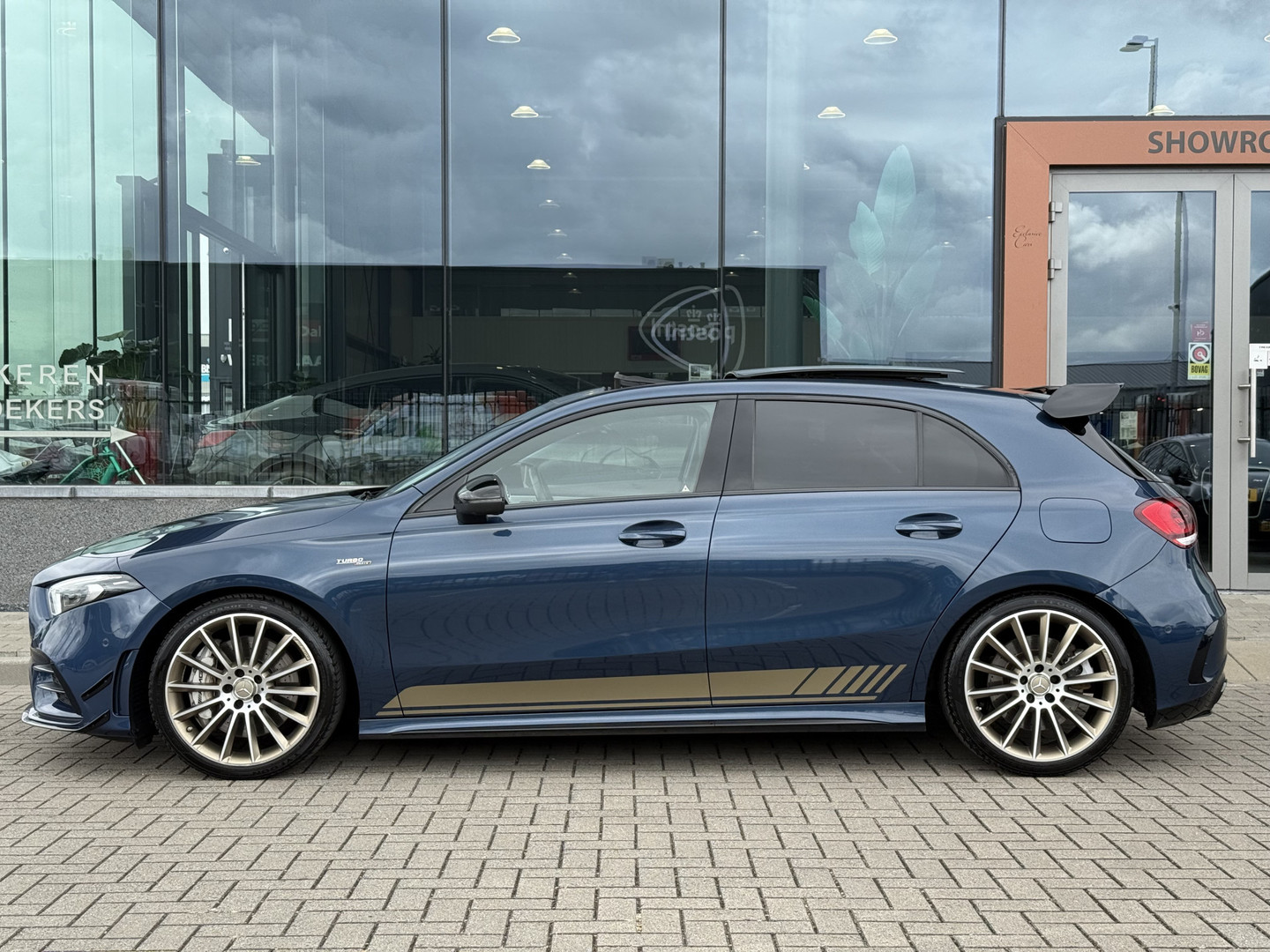 Mercedes-Benz Mercedes-Benz