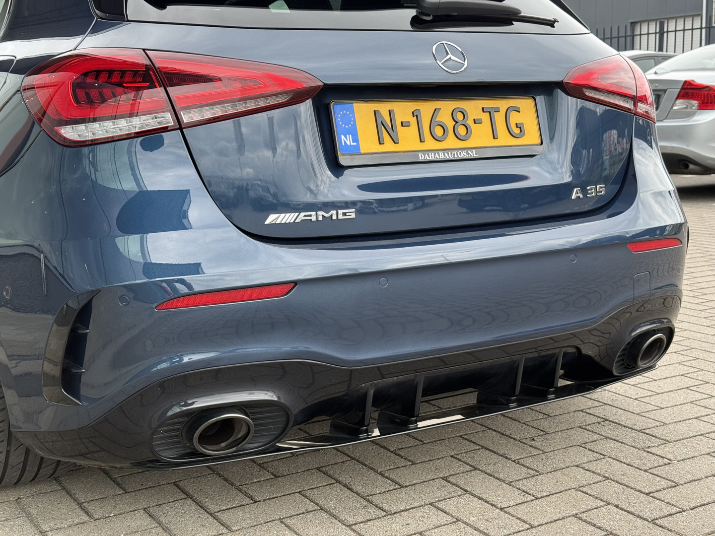 Mercedes-Benz Mercedes-Benz