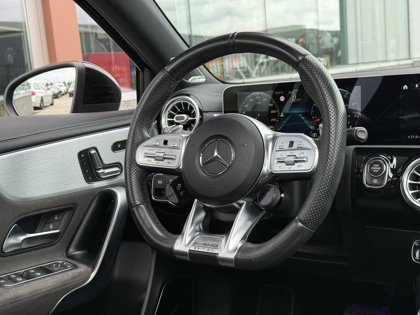 Mercedes-Benz Mercedes-Benz