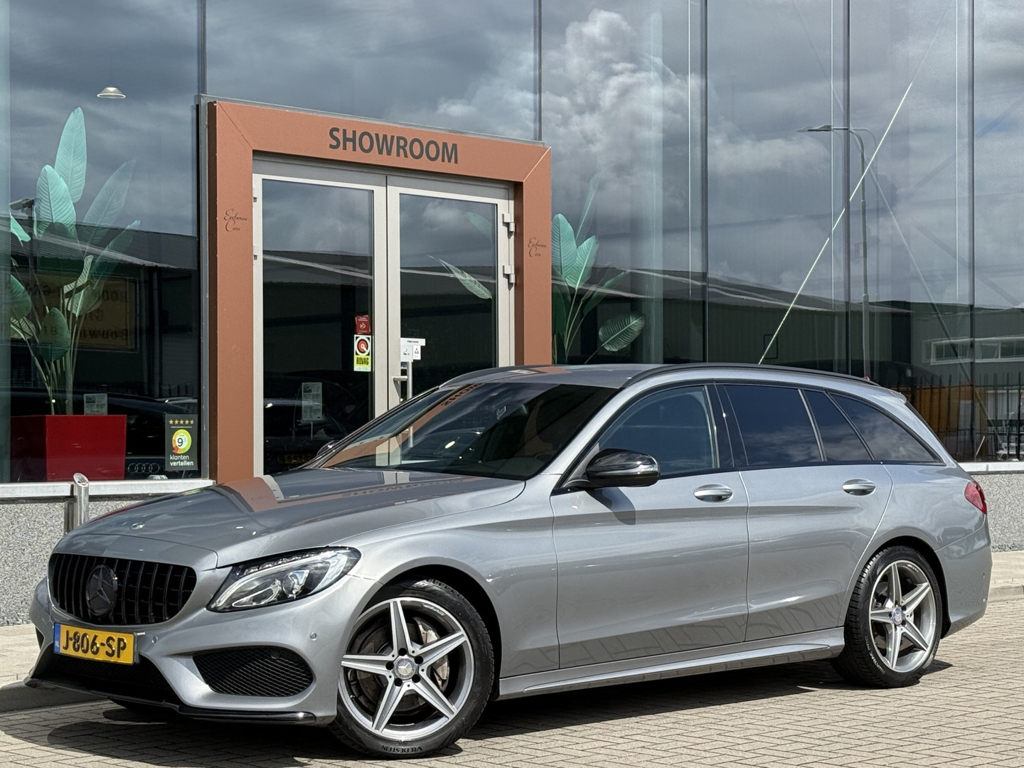 Mercedes-Benz Mercedes-Benz