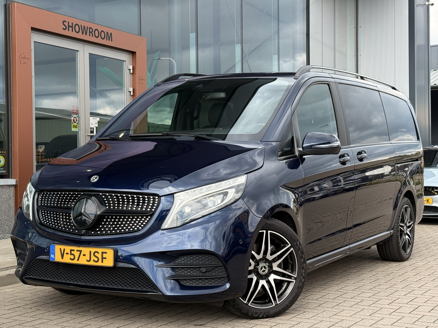 Mercedes-Benz Mercedes-Benz