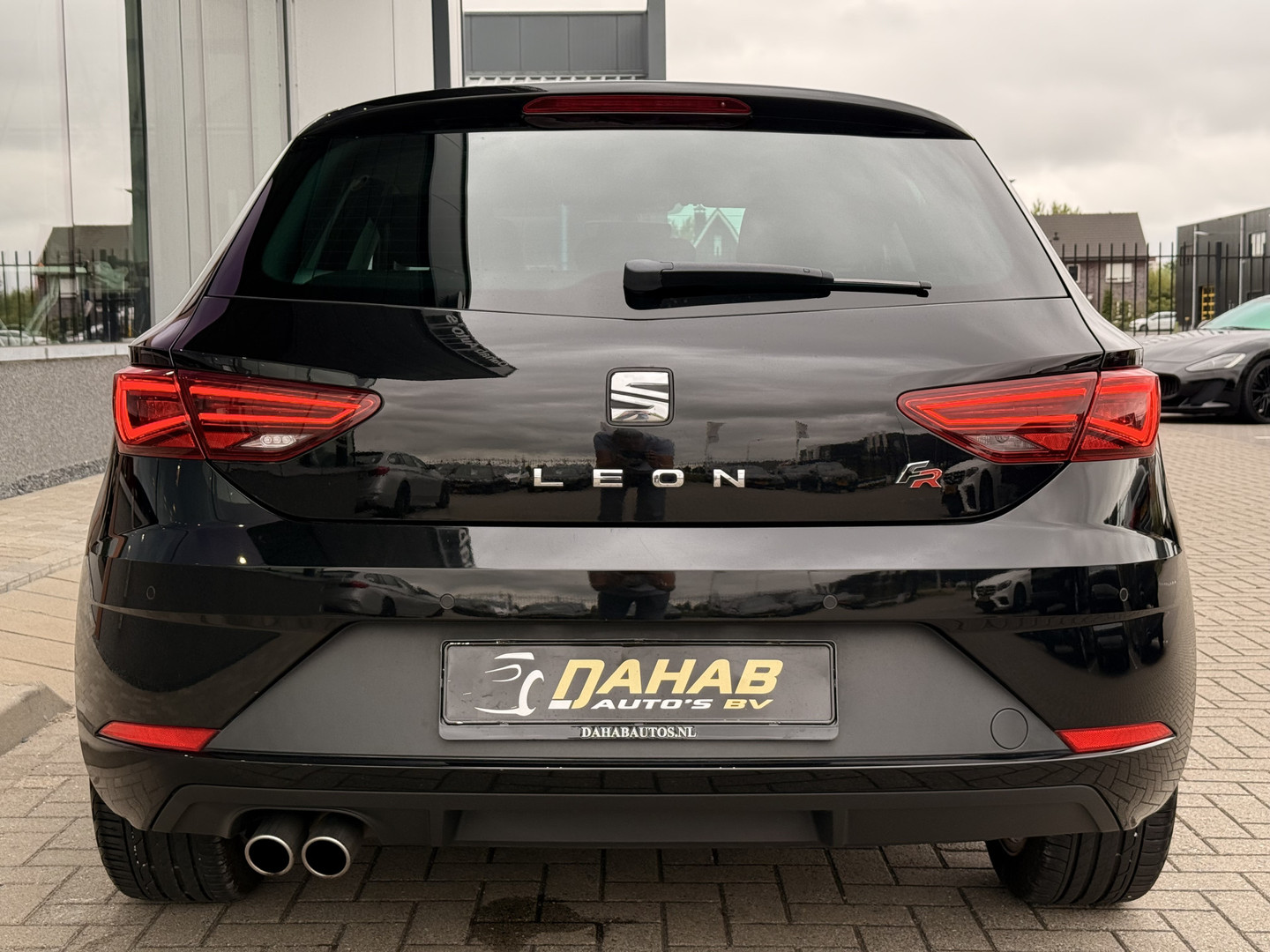 SEAT