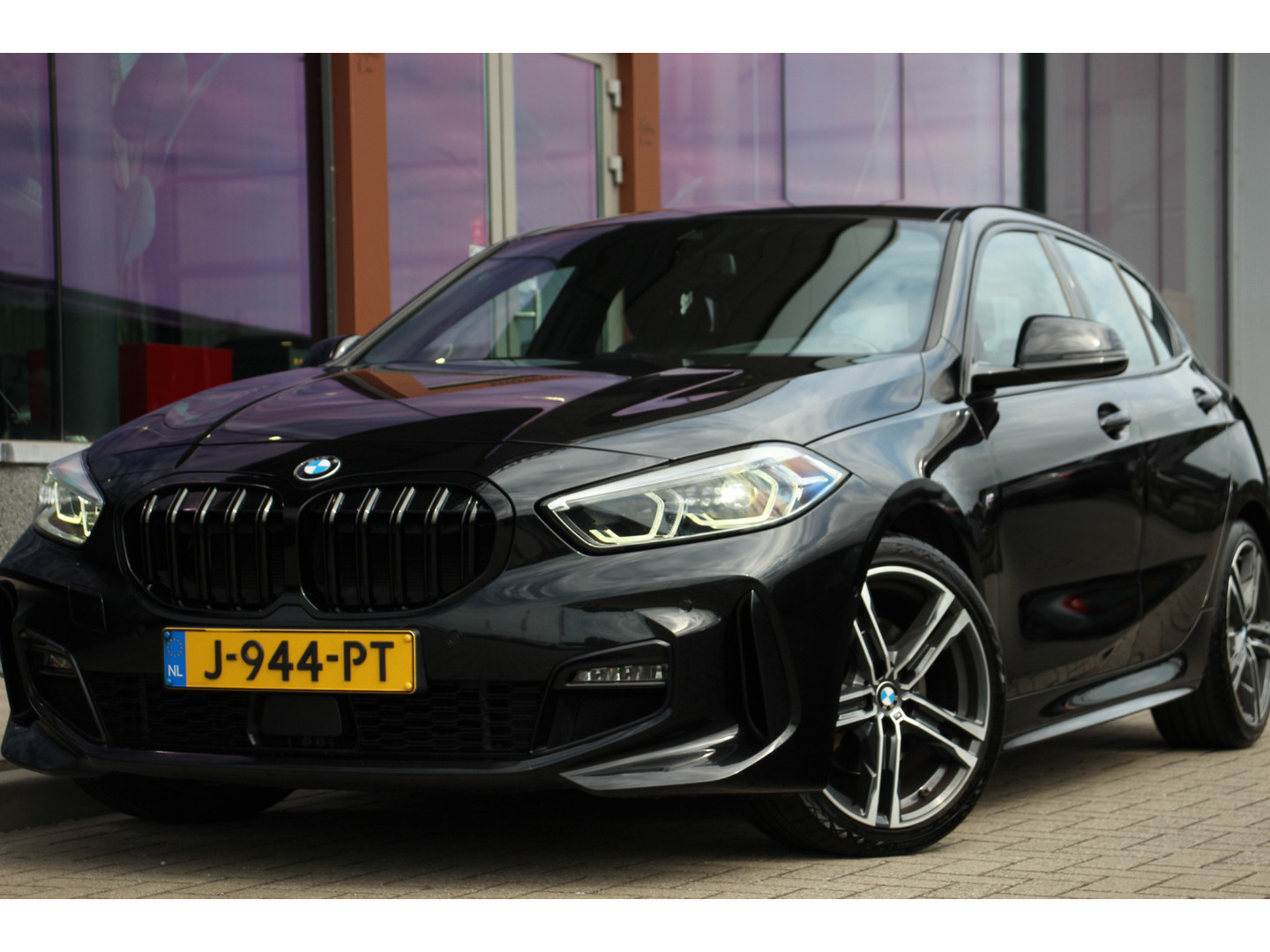 BMW BMW