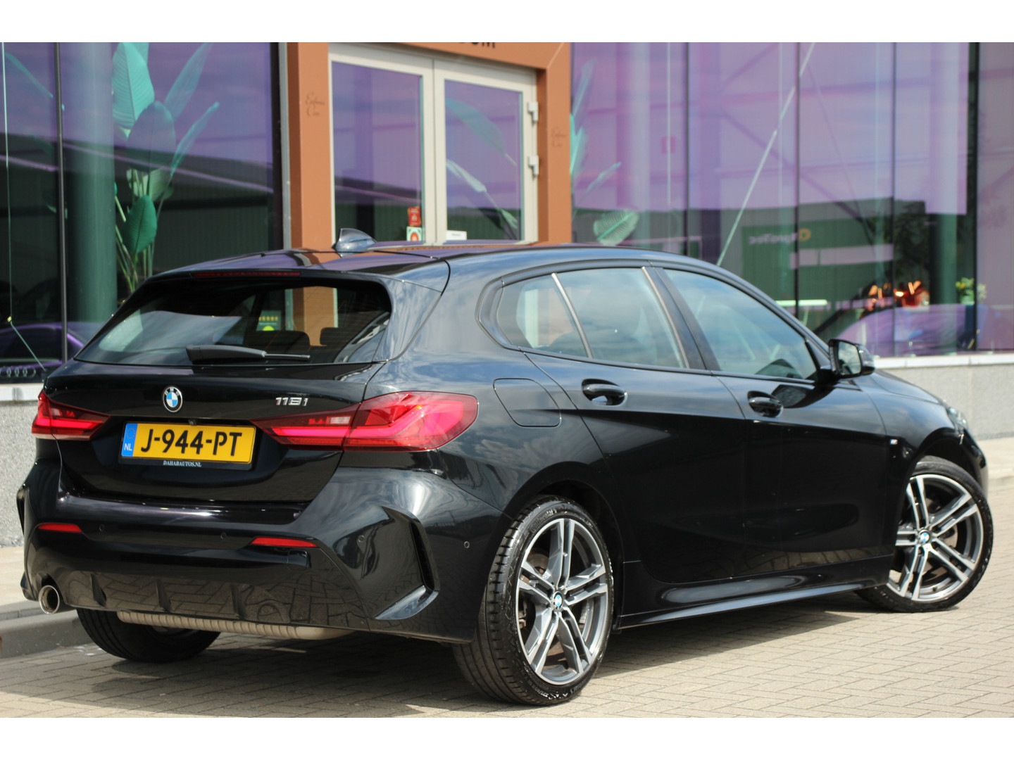 BMW BMW