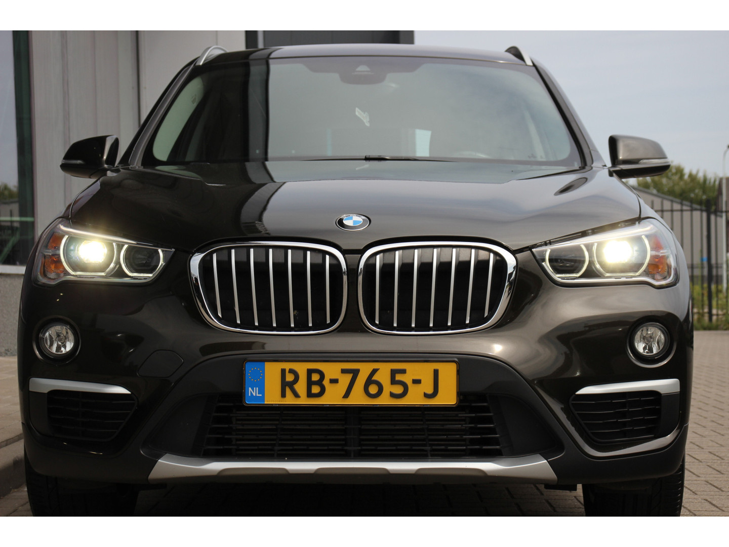 BMW