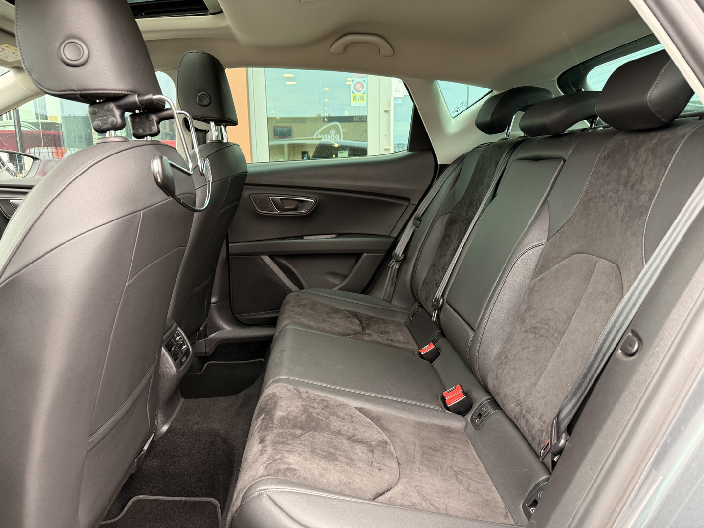 SEAT SEAT