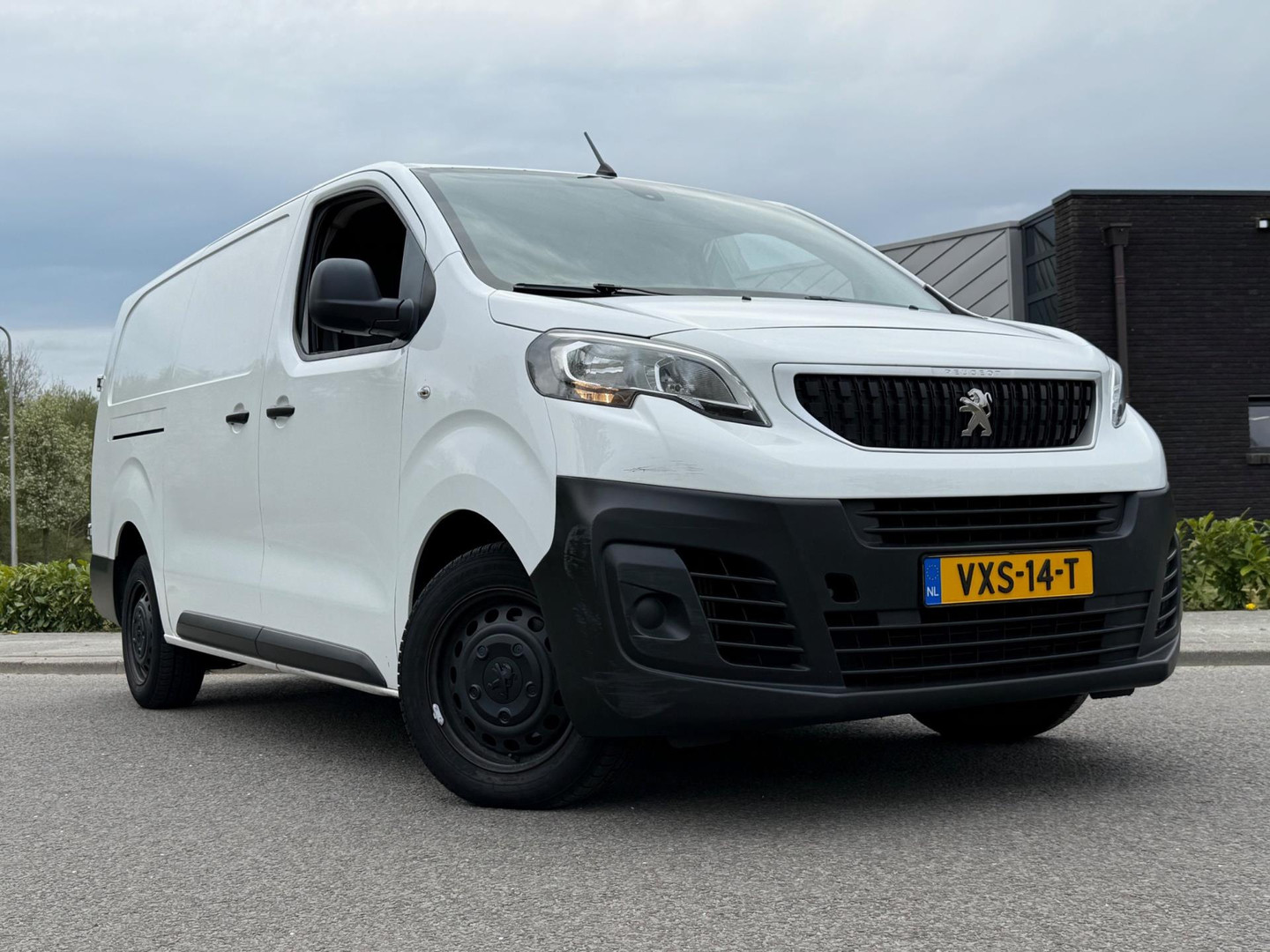 Peugeot Peugeot