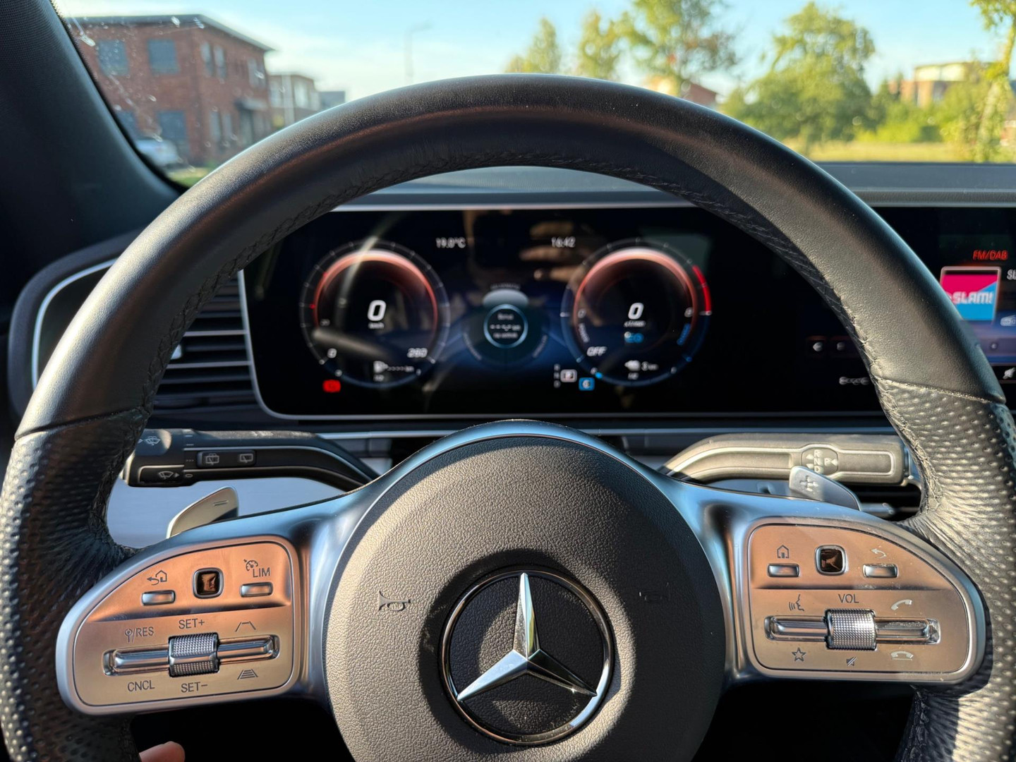 Mercedes-Benz Mercedes-Benz