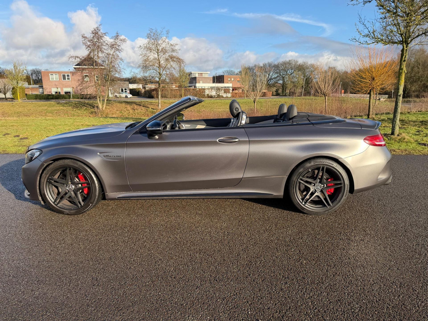 Mercedes-Benz Mercedes-Benz