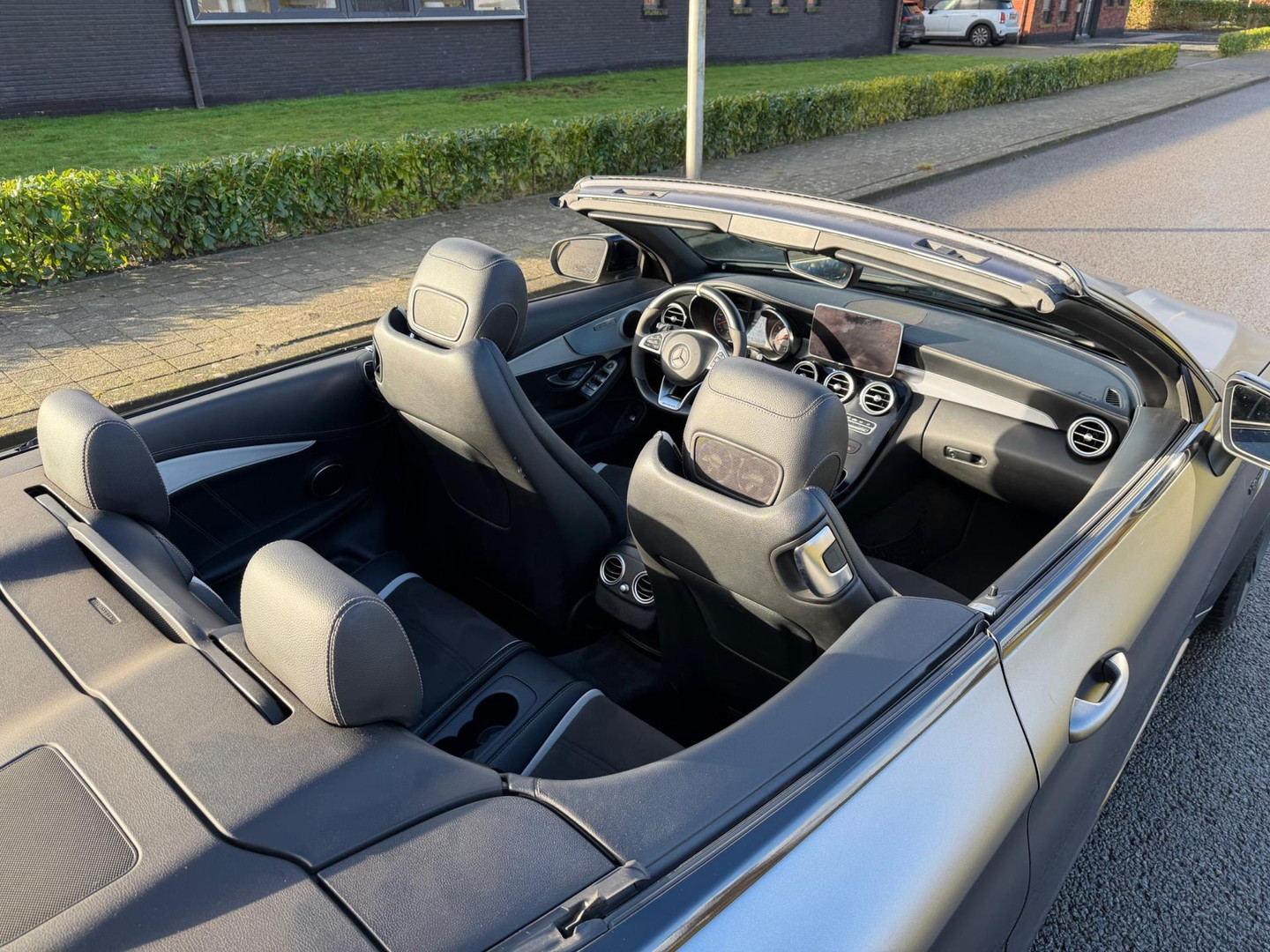 Mercedes-Benz Mercedes-Benz