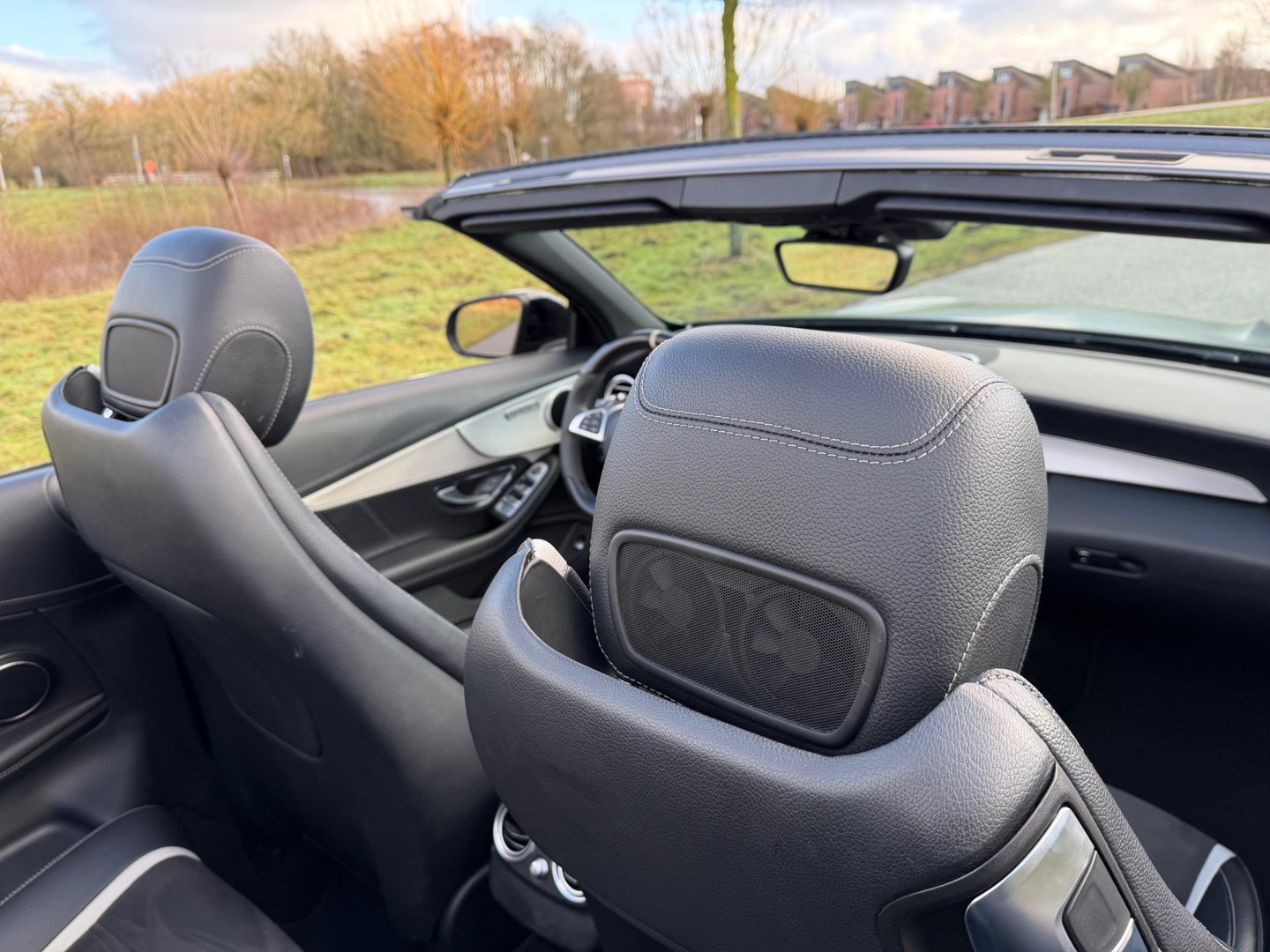 Mercedes-Benz Mercedes-Benz