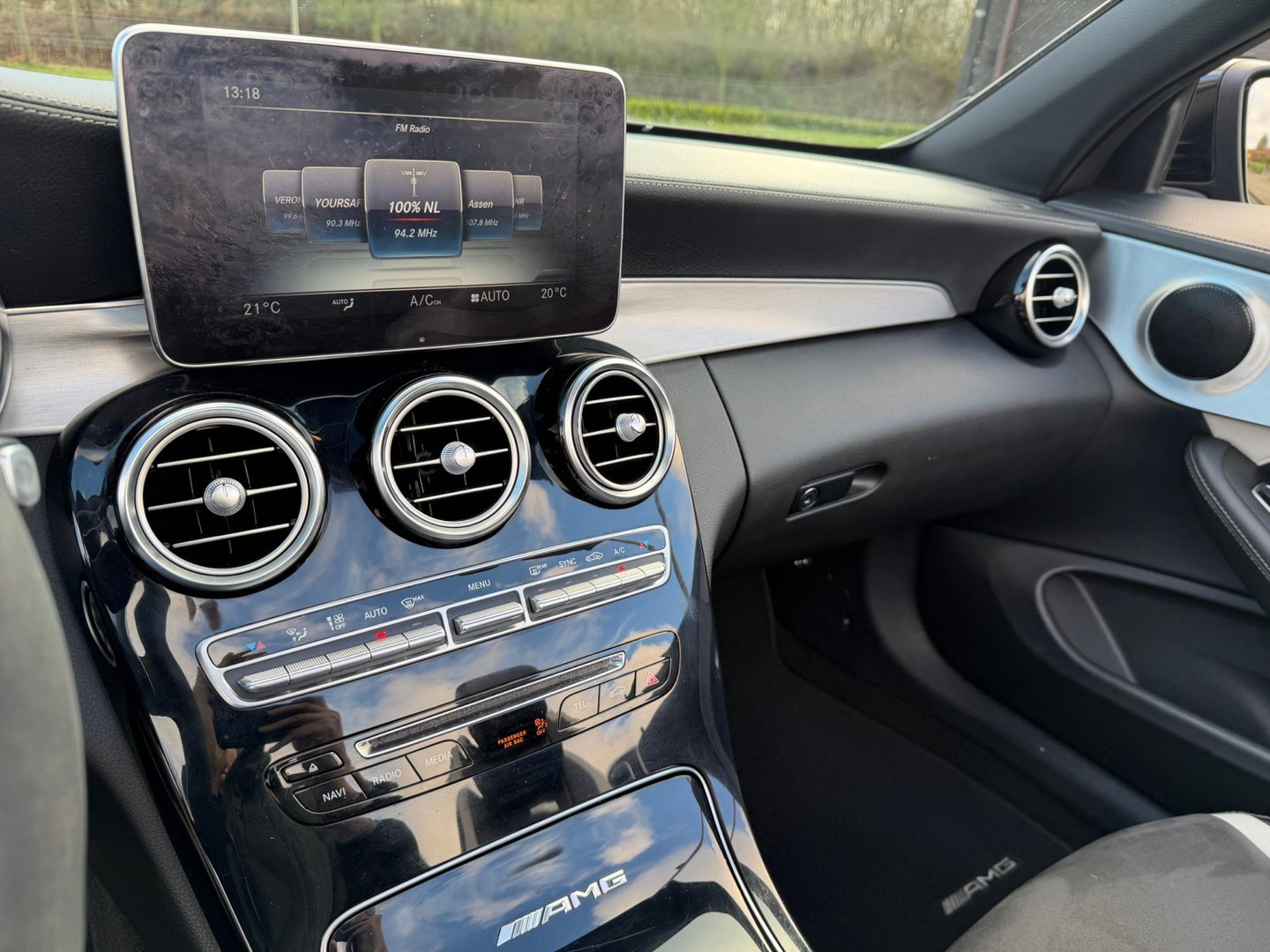 Mercedes-Benz Mercedes-Benz