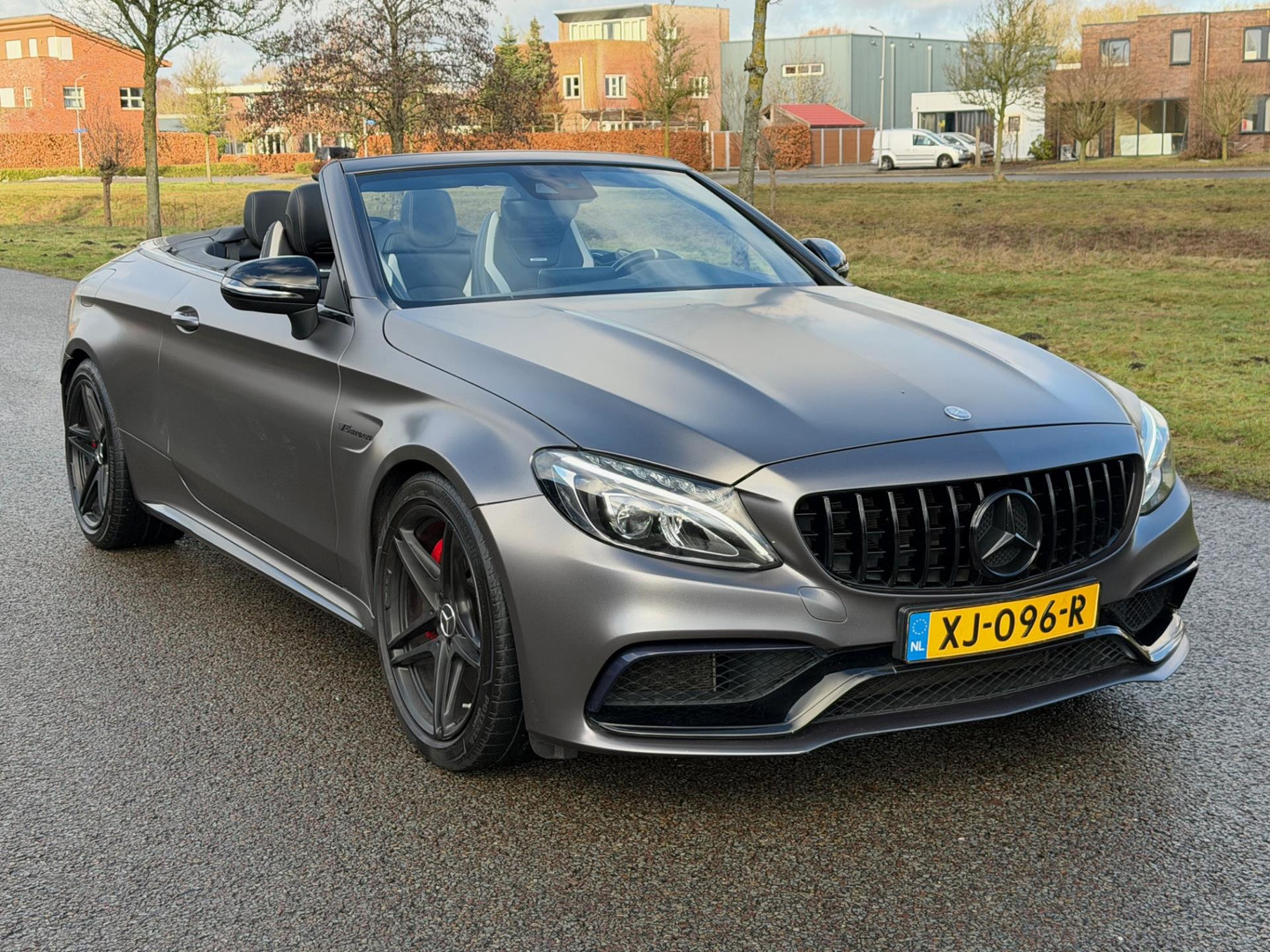 Mercedes-Benz Mercedes-Benz