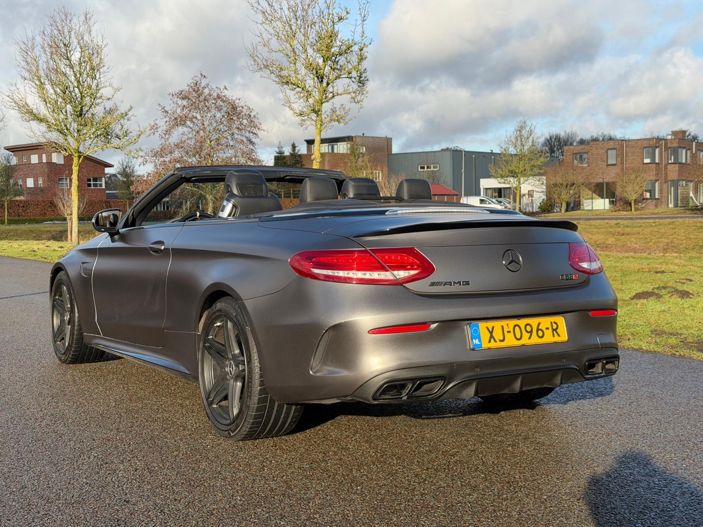 Mercedes-Benz Mercedes-Benz