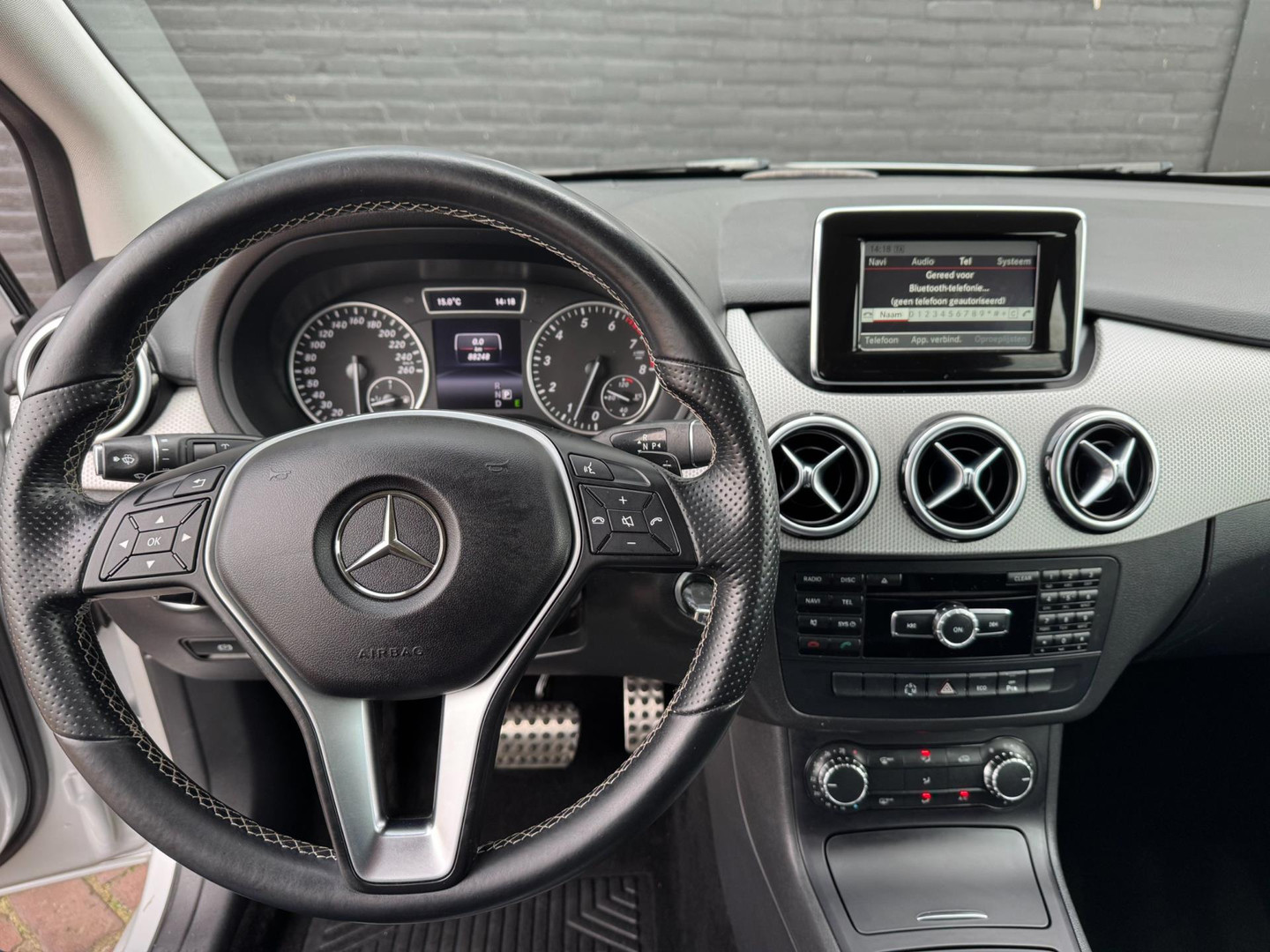 Mercedes-Benz Mercedes-Benz