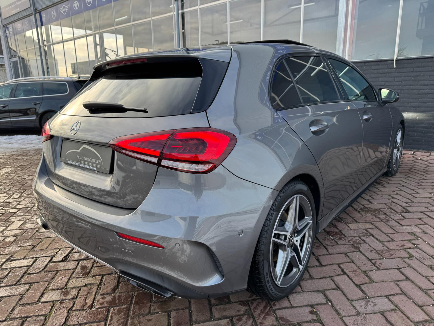 Mercedes-Benz Mercedes-Benz