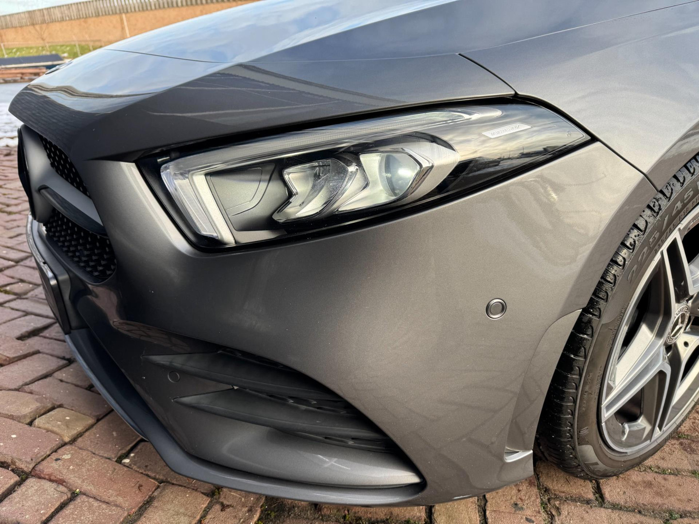 Mercedes-Benz Mercedes-Benz