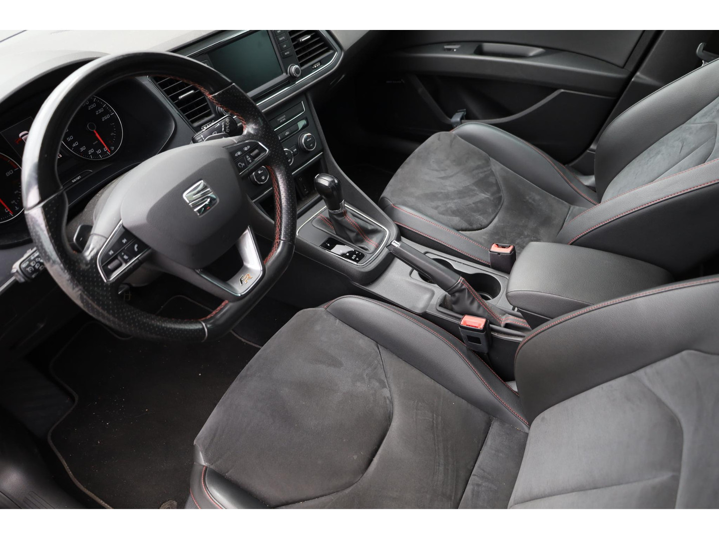 SEAT SEAT