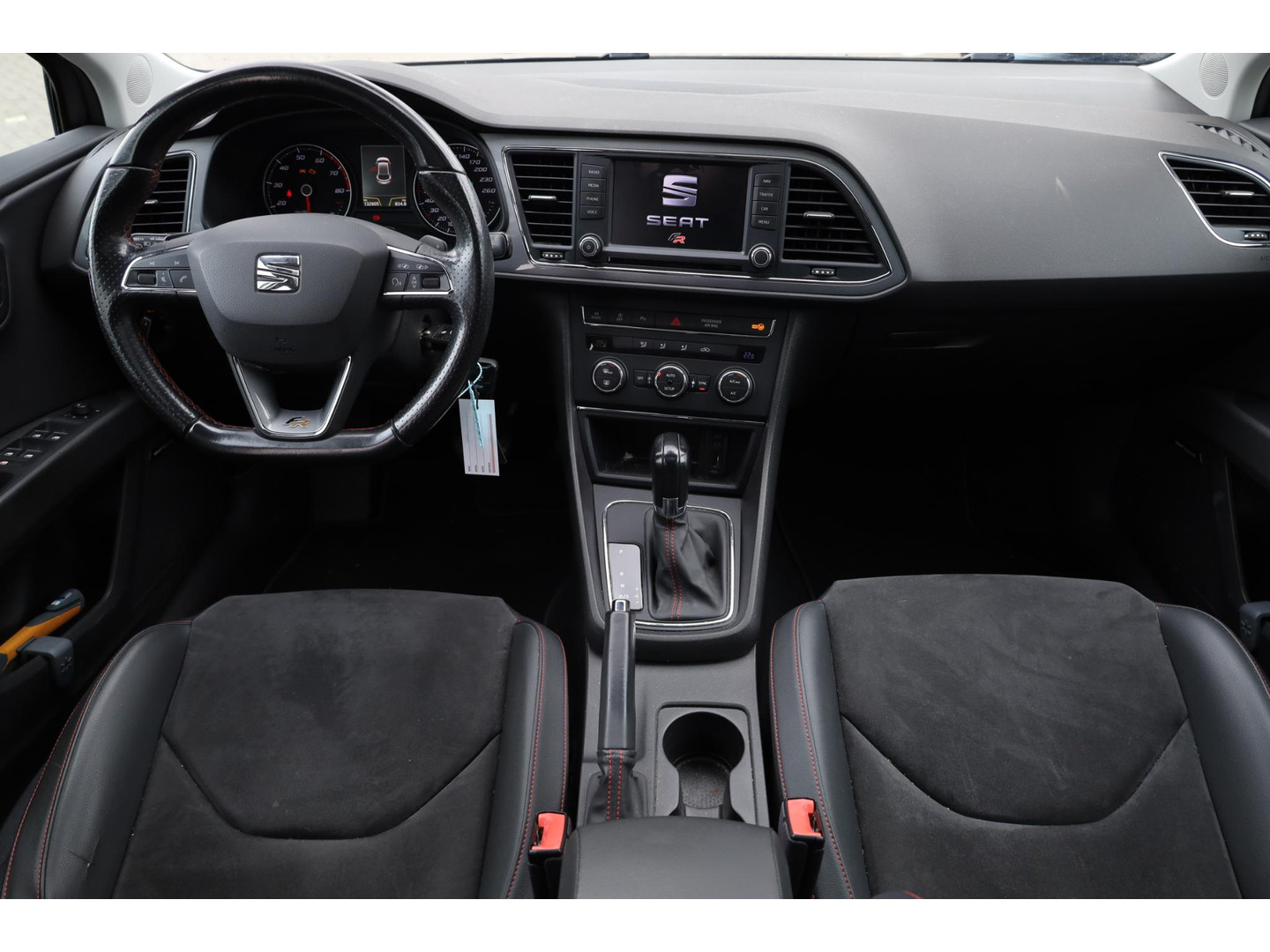 SEAT SEAT