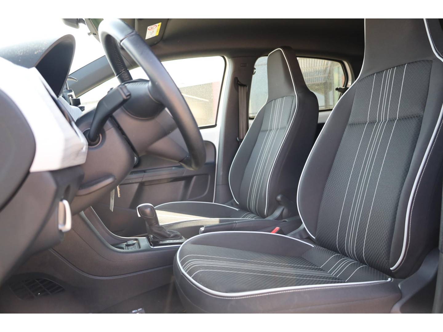 SEAT SEAT