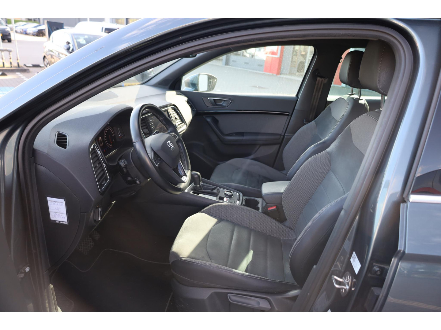 SEAT SEAT