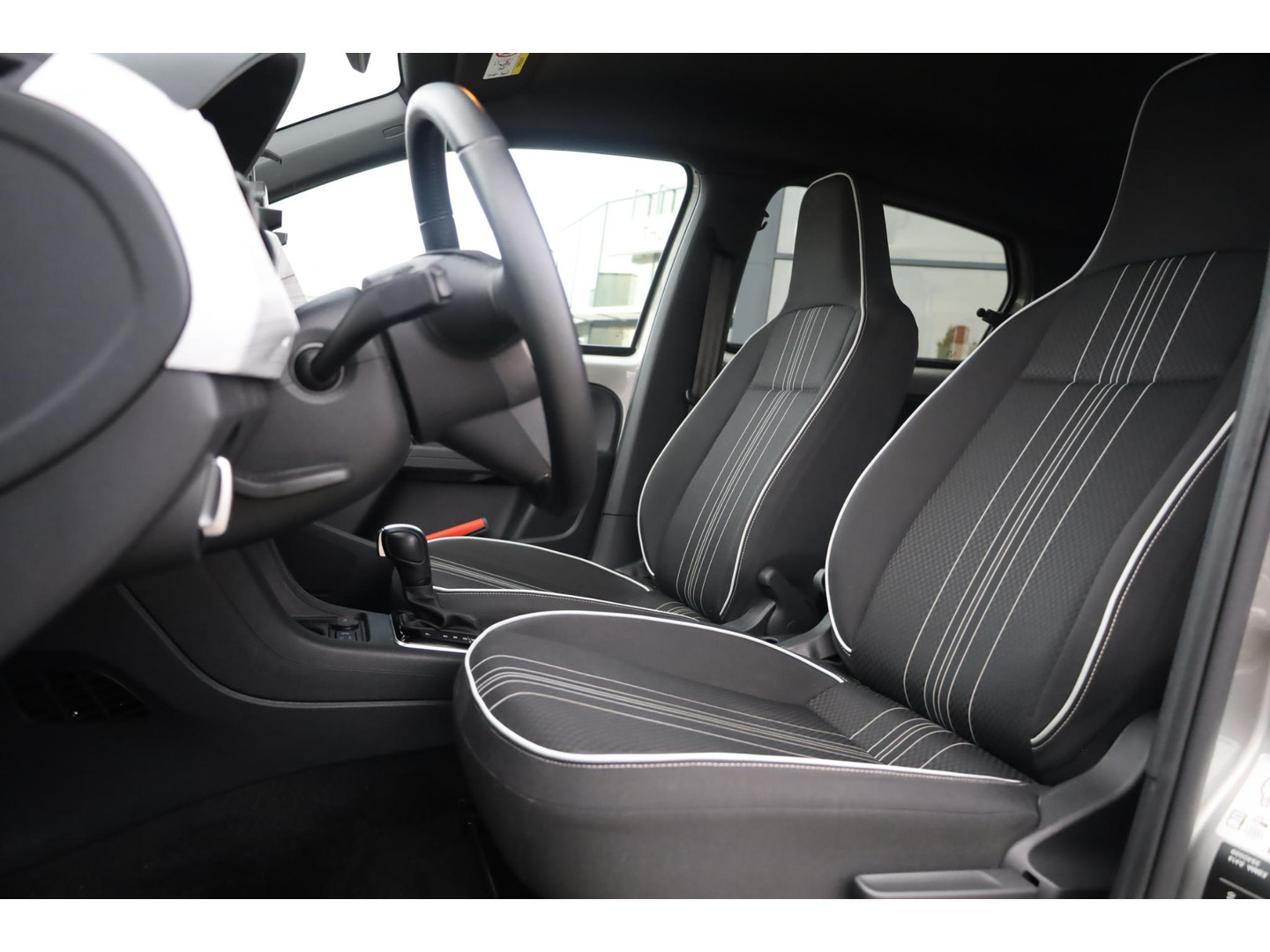 SEAT SEAT
