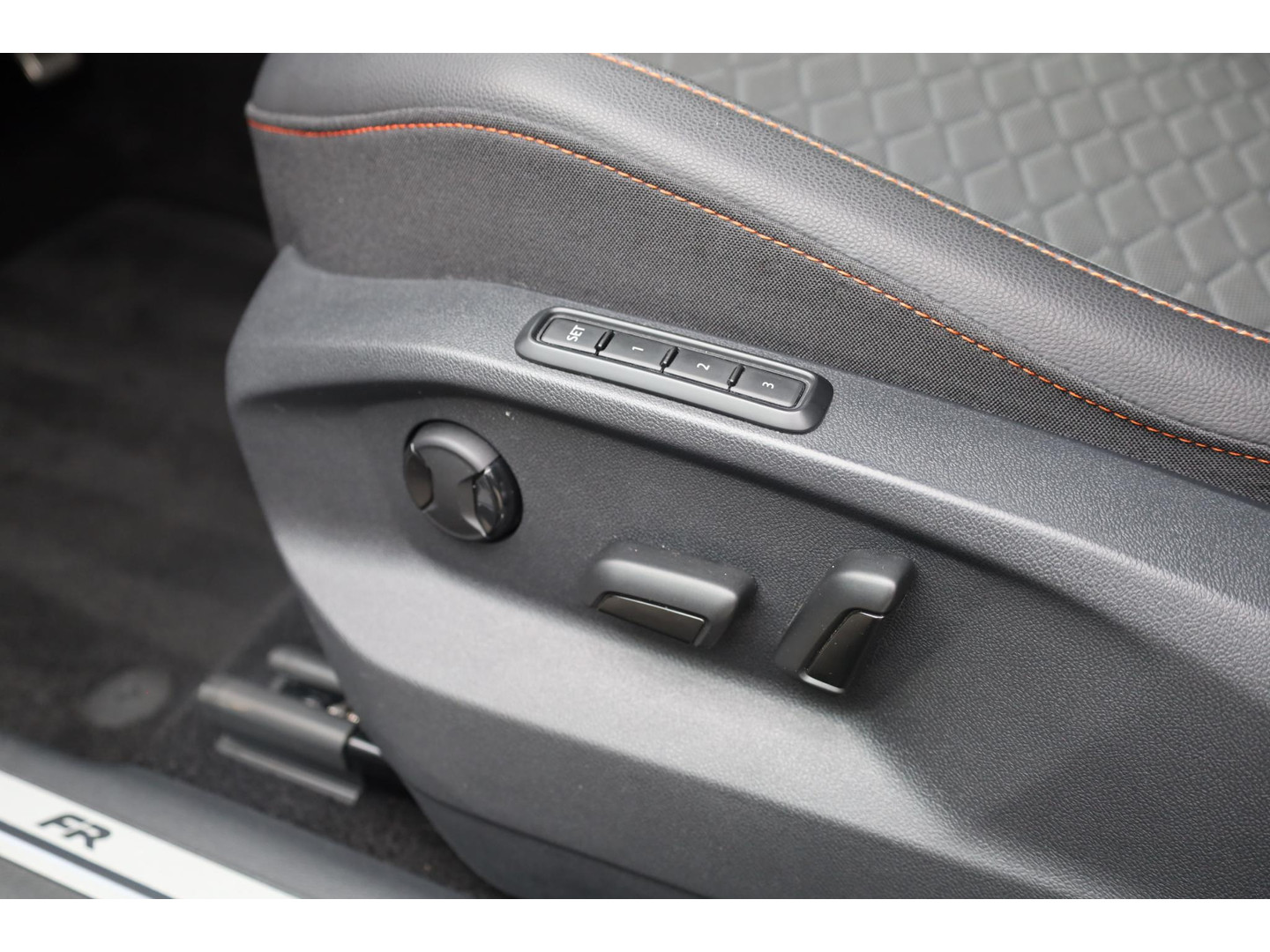 SEAT