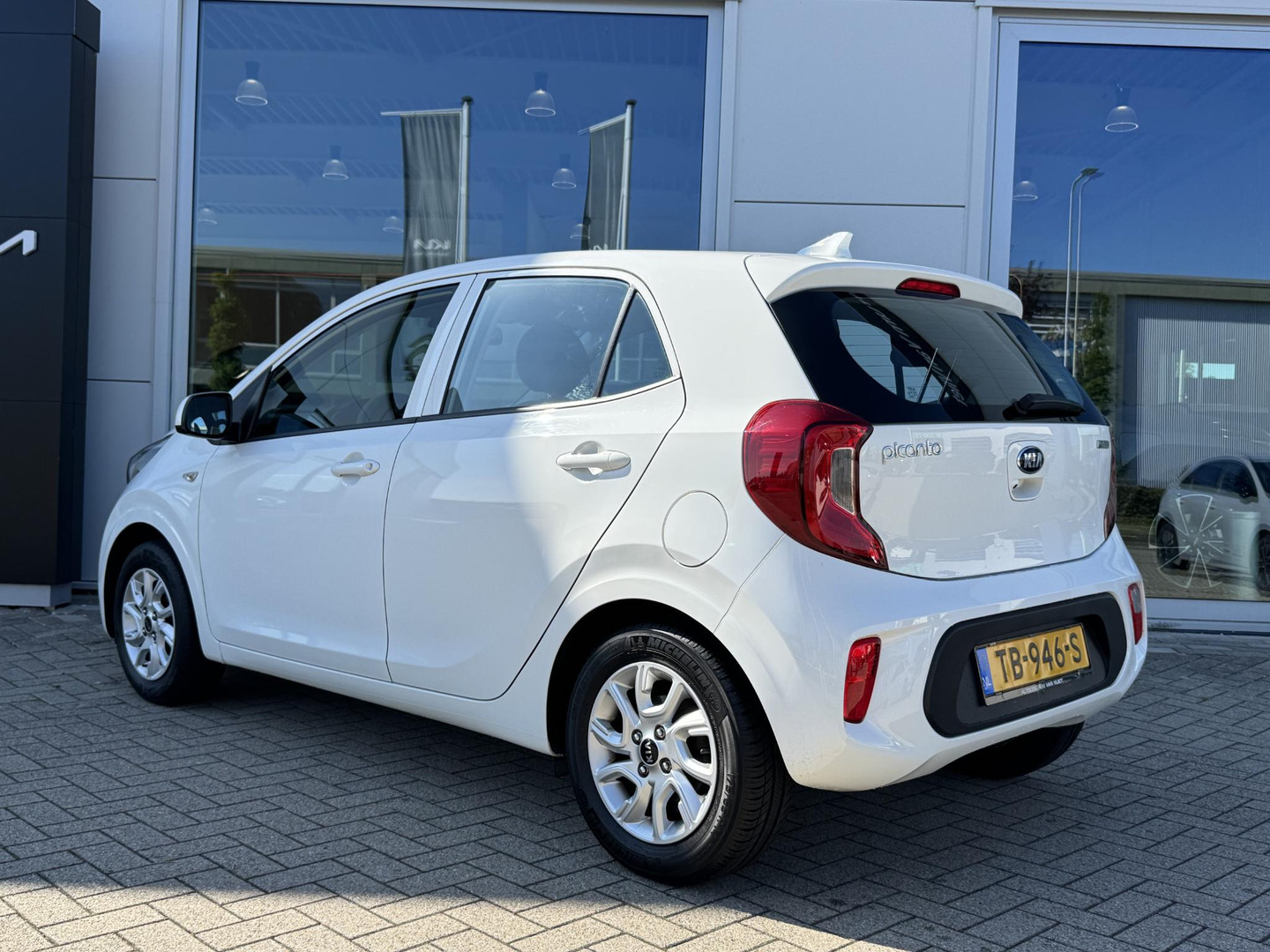 Kia