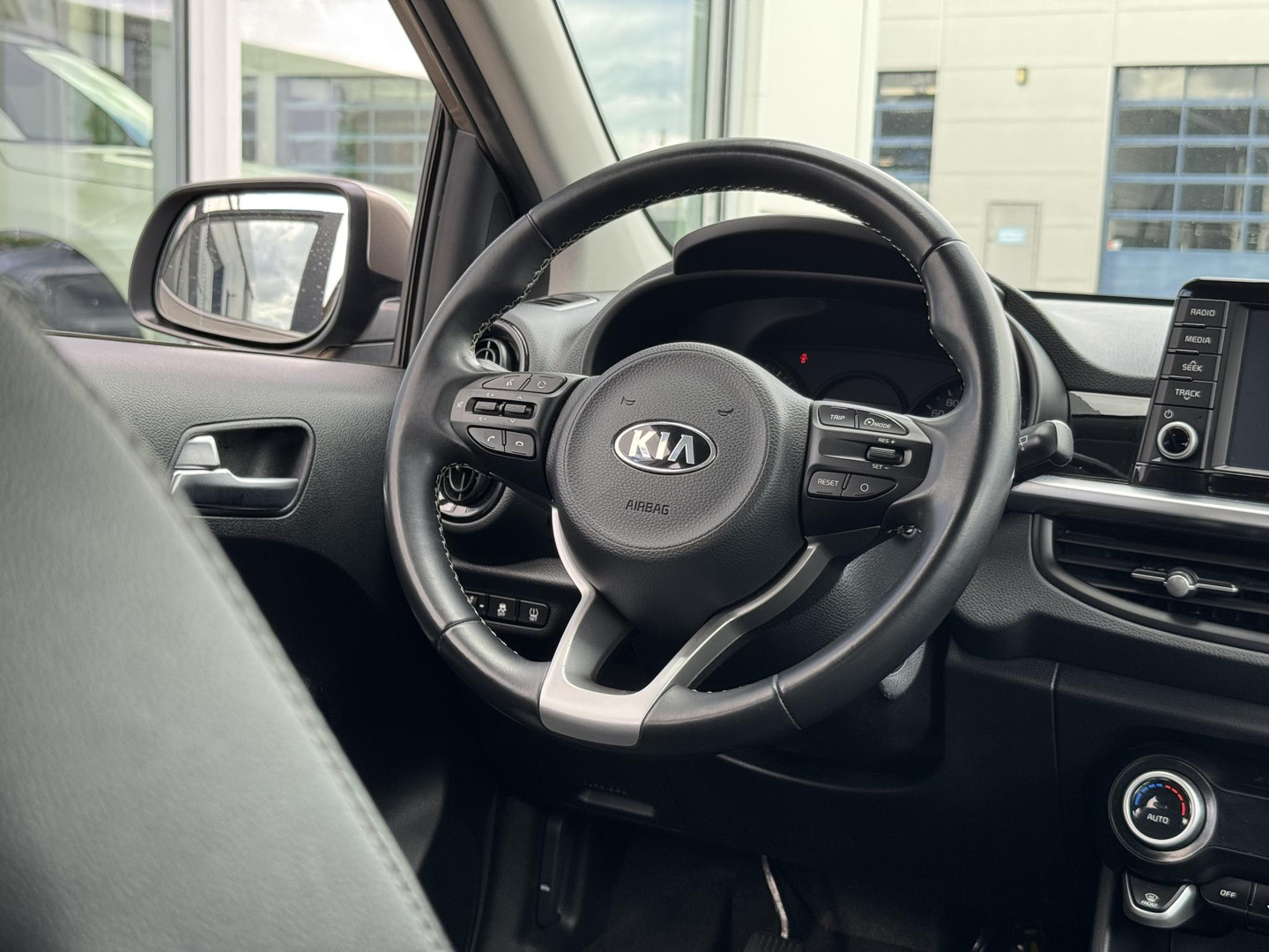 Kia Kia
