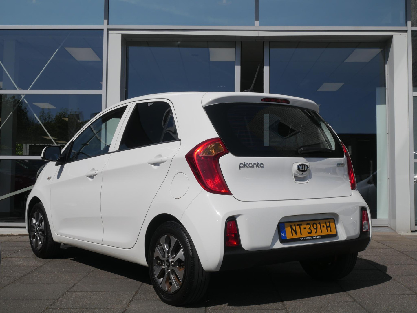 Kia