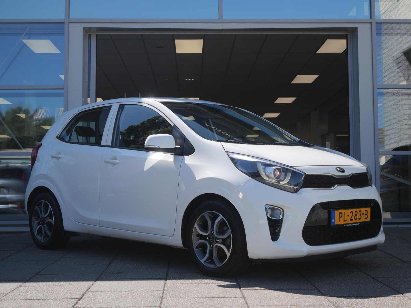Kia