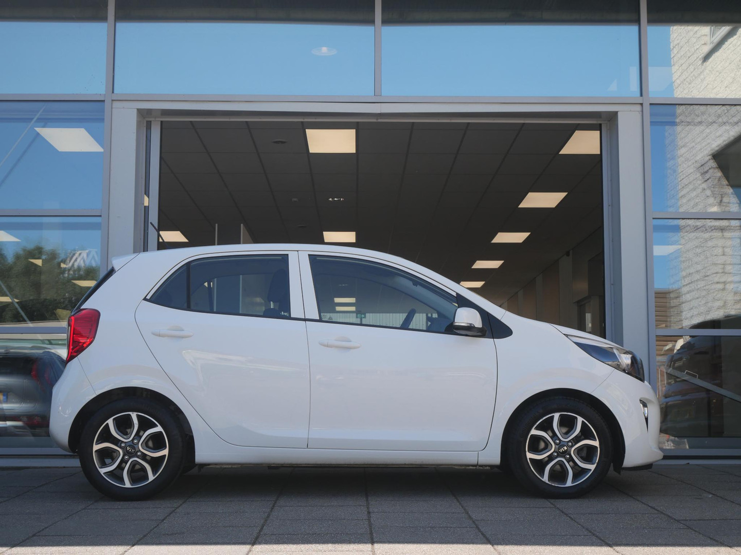Kia