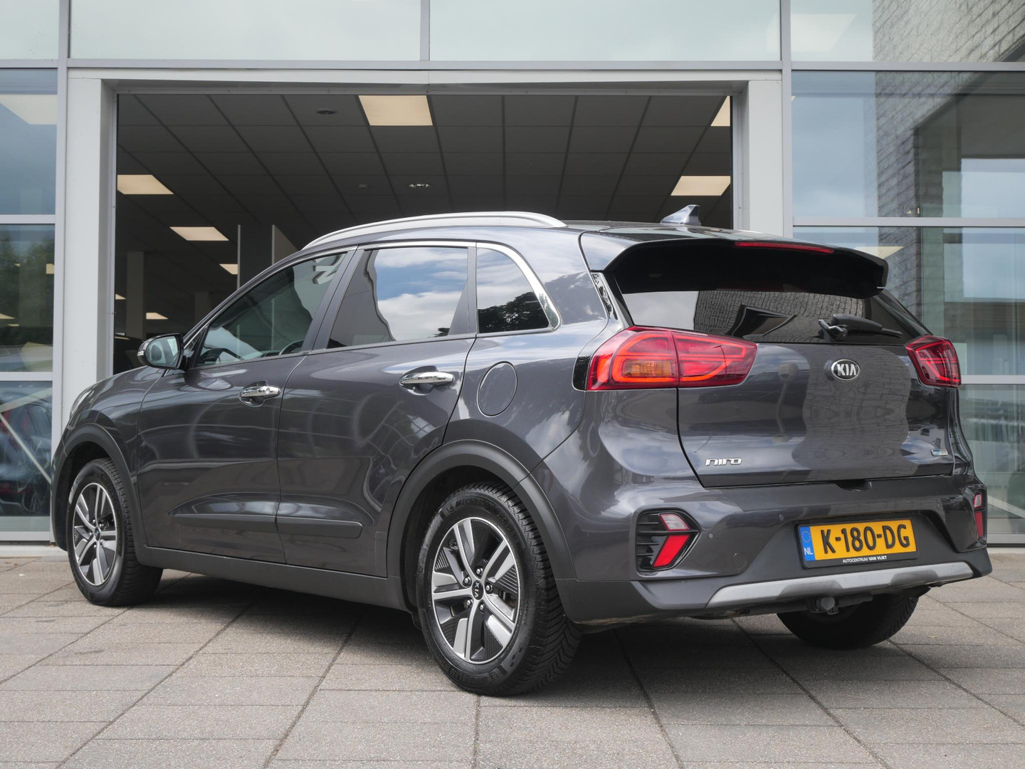 Kia