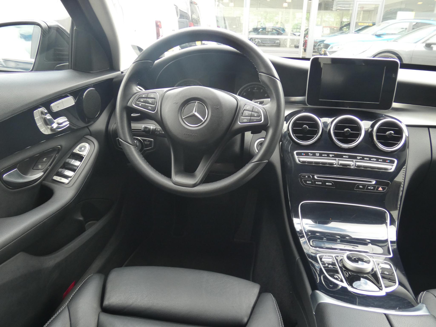 Mercedes-Benz Mercedes-Benz