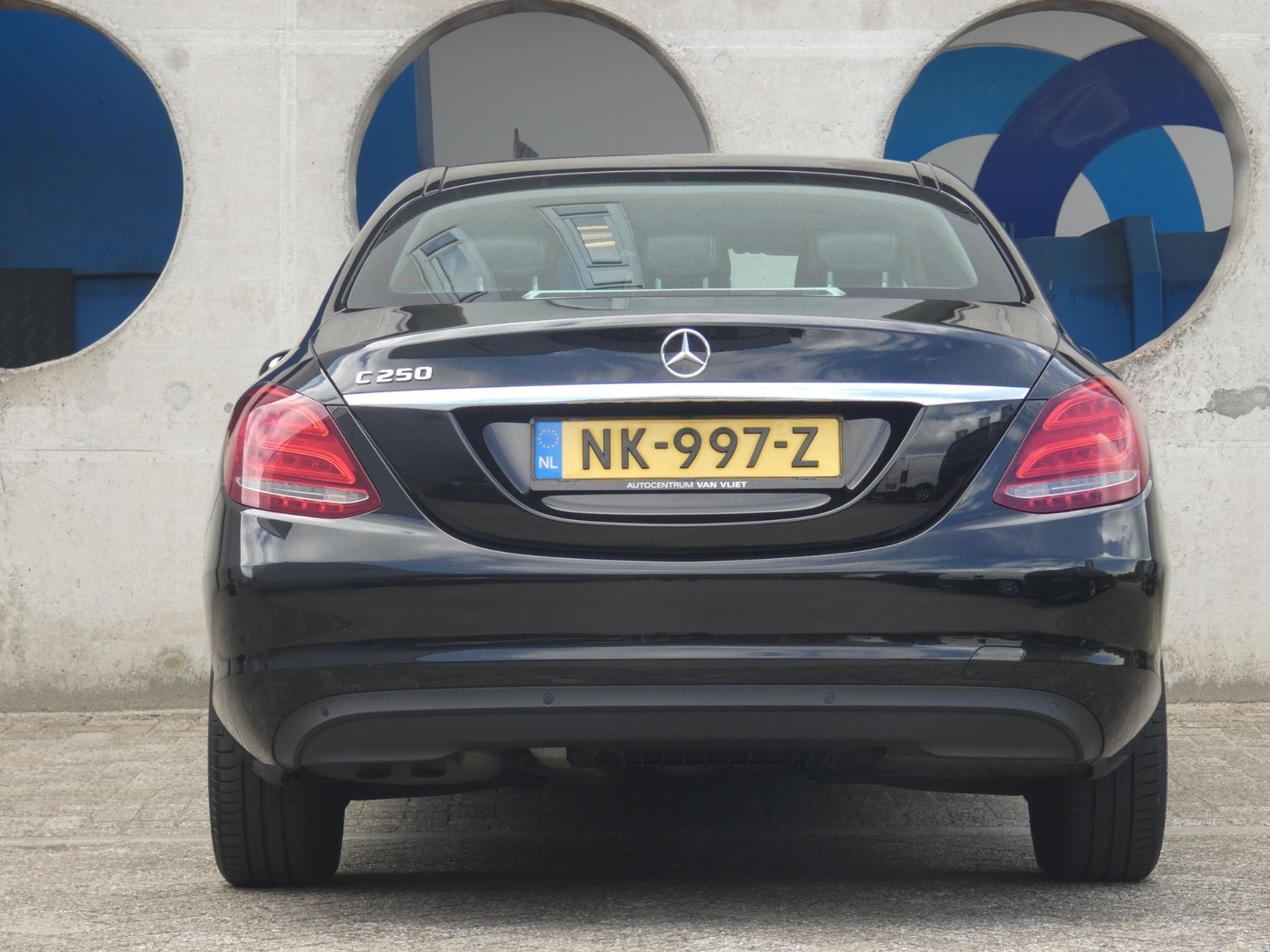 Mercedes-Benz Mercedes-Benz