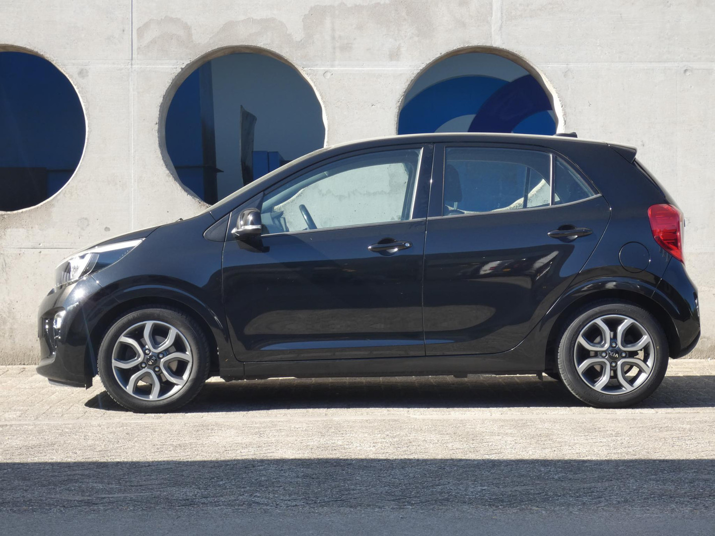 Kia Kia