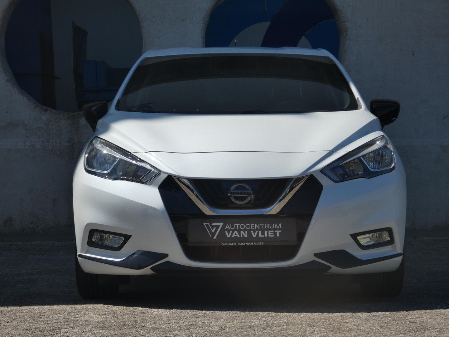 Nissan Nissan