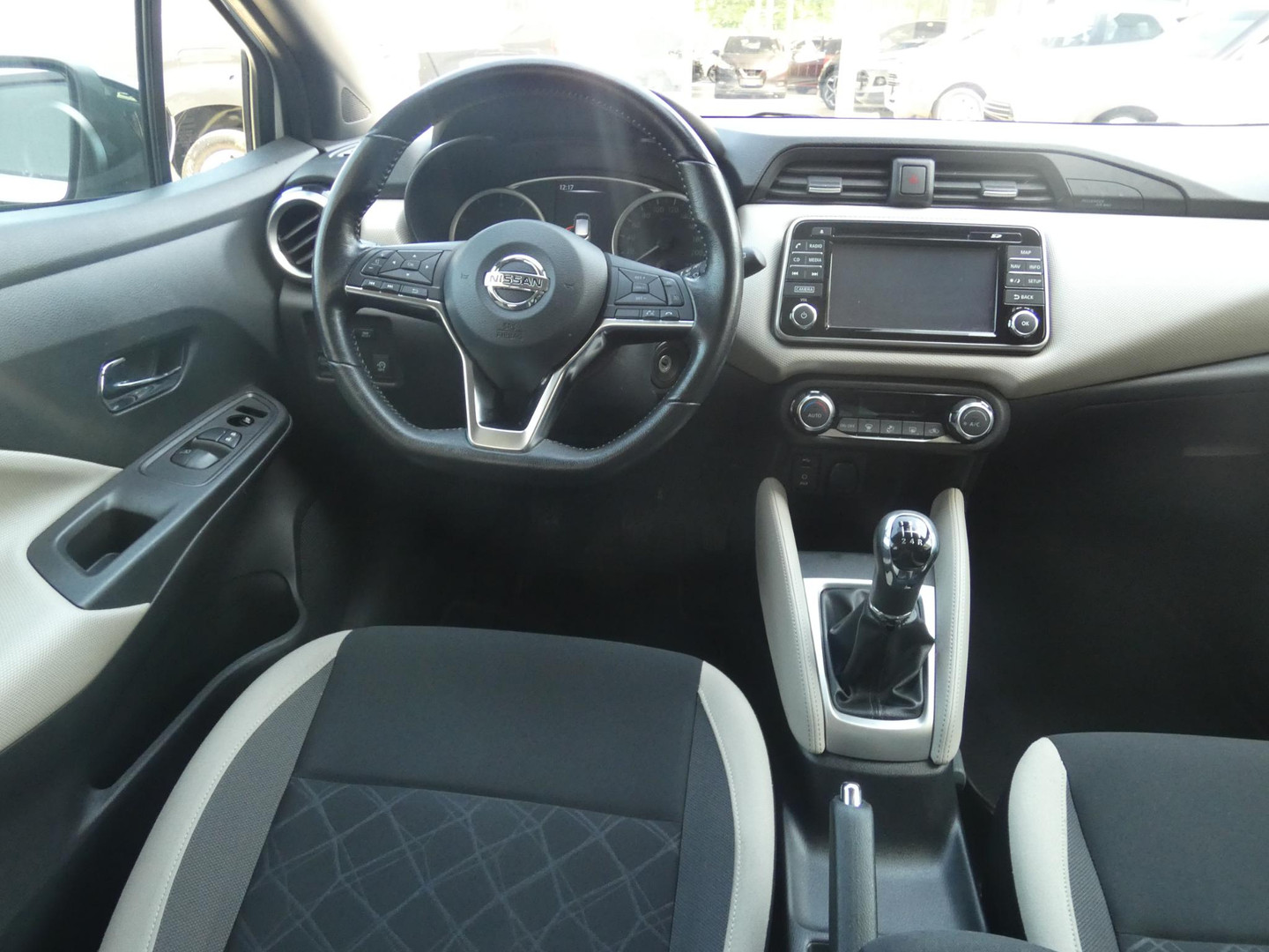 Nissan Nissan