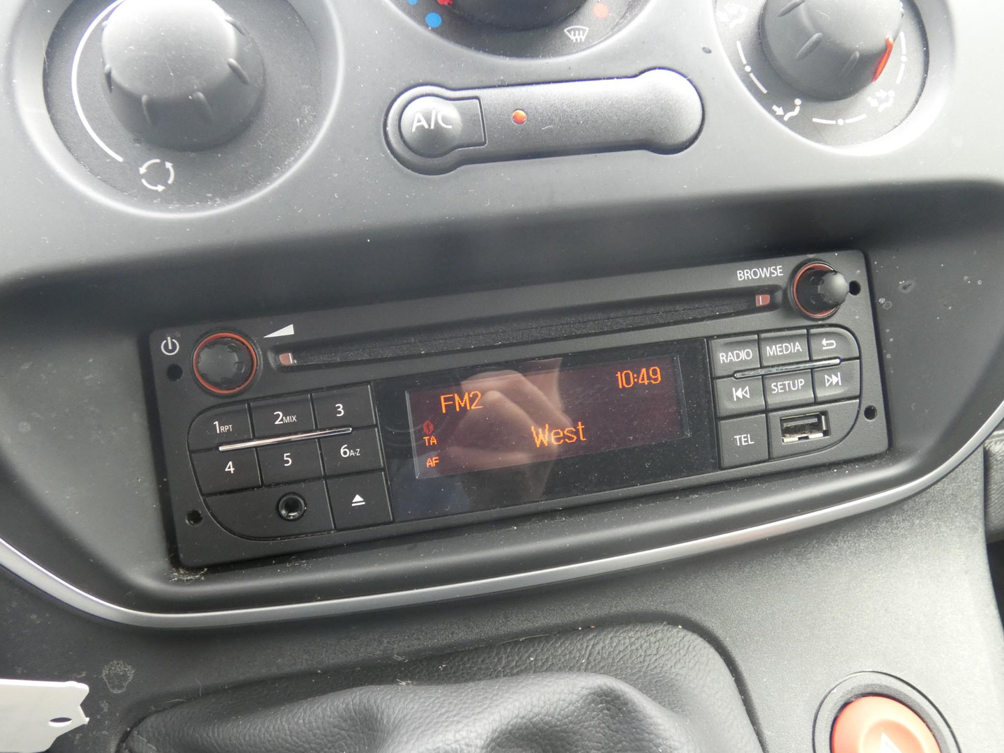Nissan Nissan