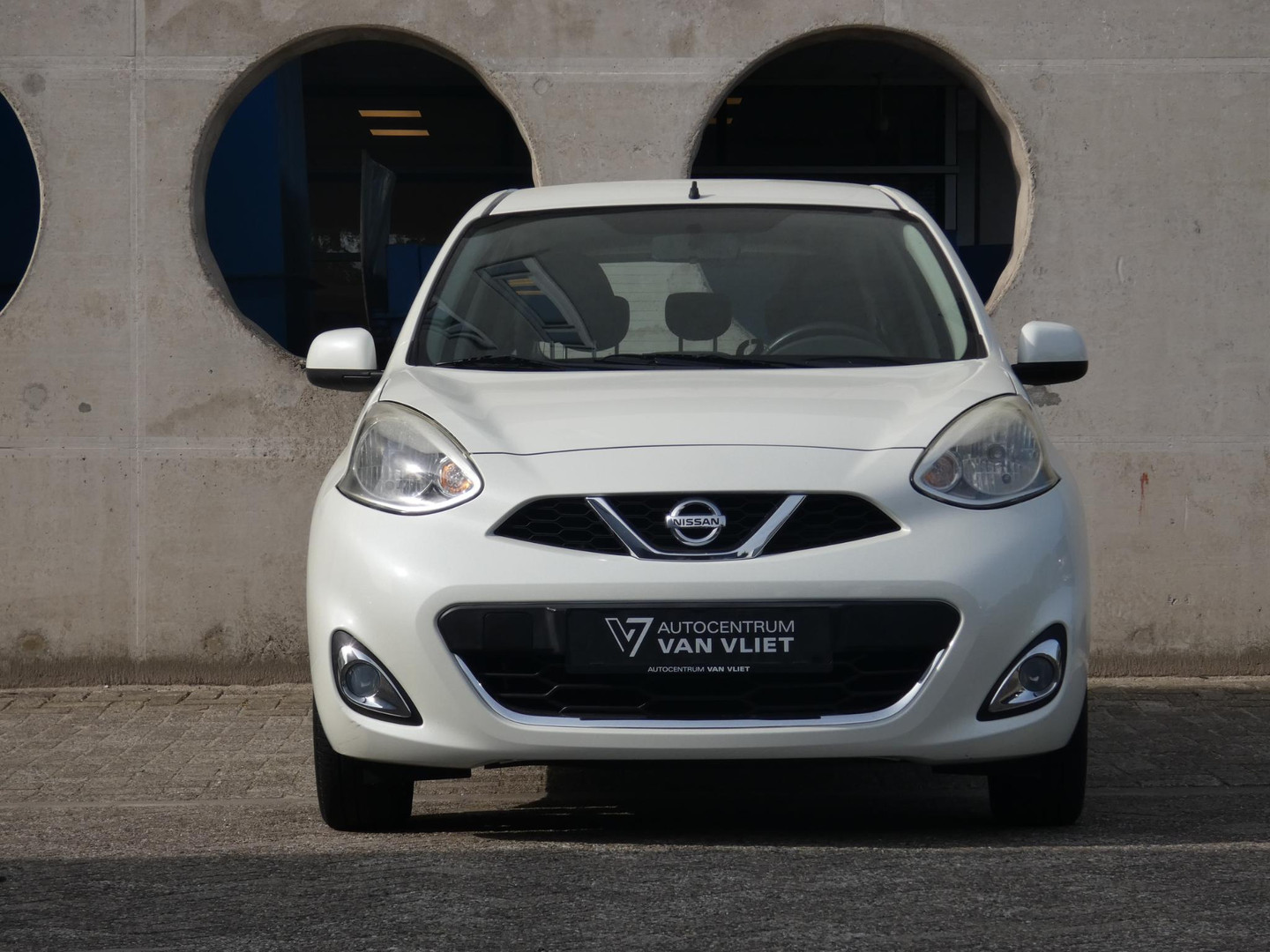 Nissan Nissan