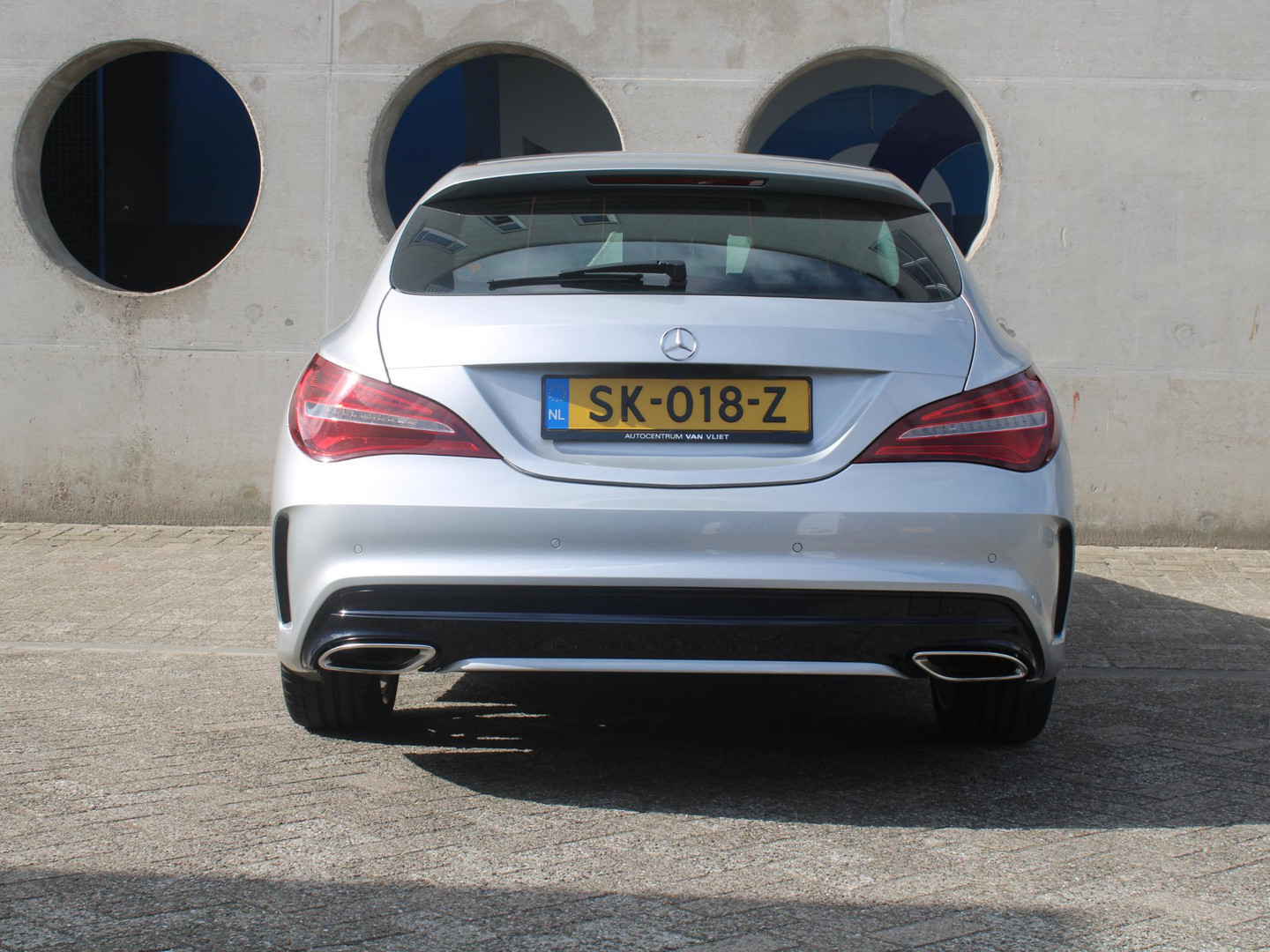 Mercedes-Benz Mercedes-Benz