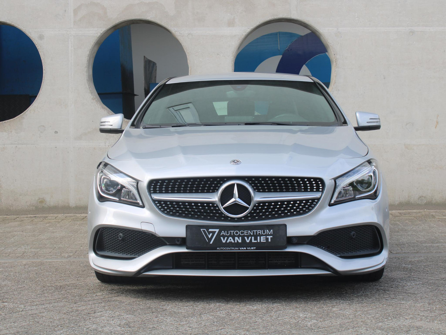 Mercedes-Benz Mercedes-Benz