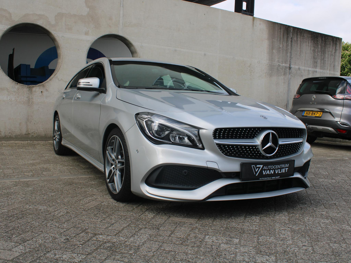 Mercedes-Benz Mercedes-Benz