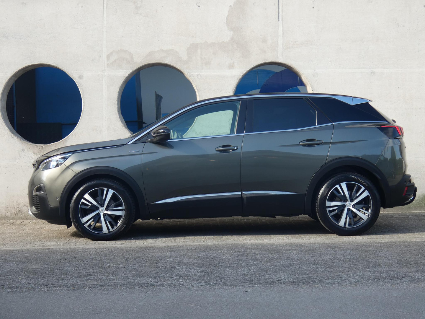 Peugeot Peugeot