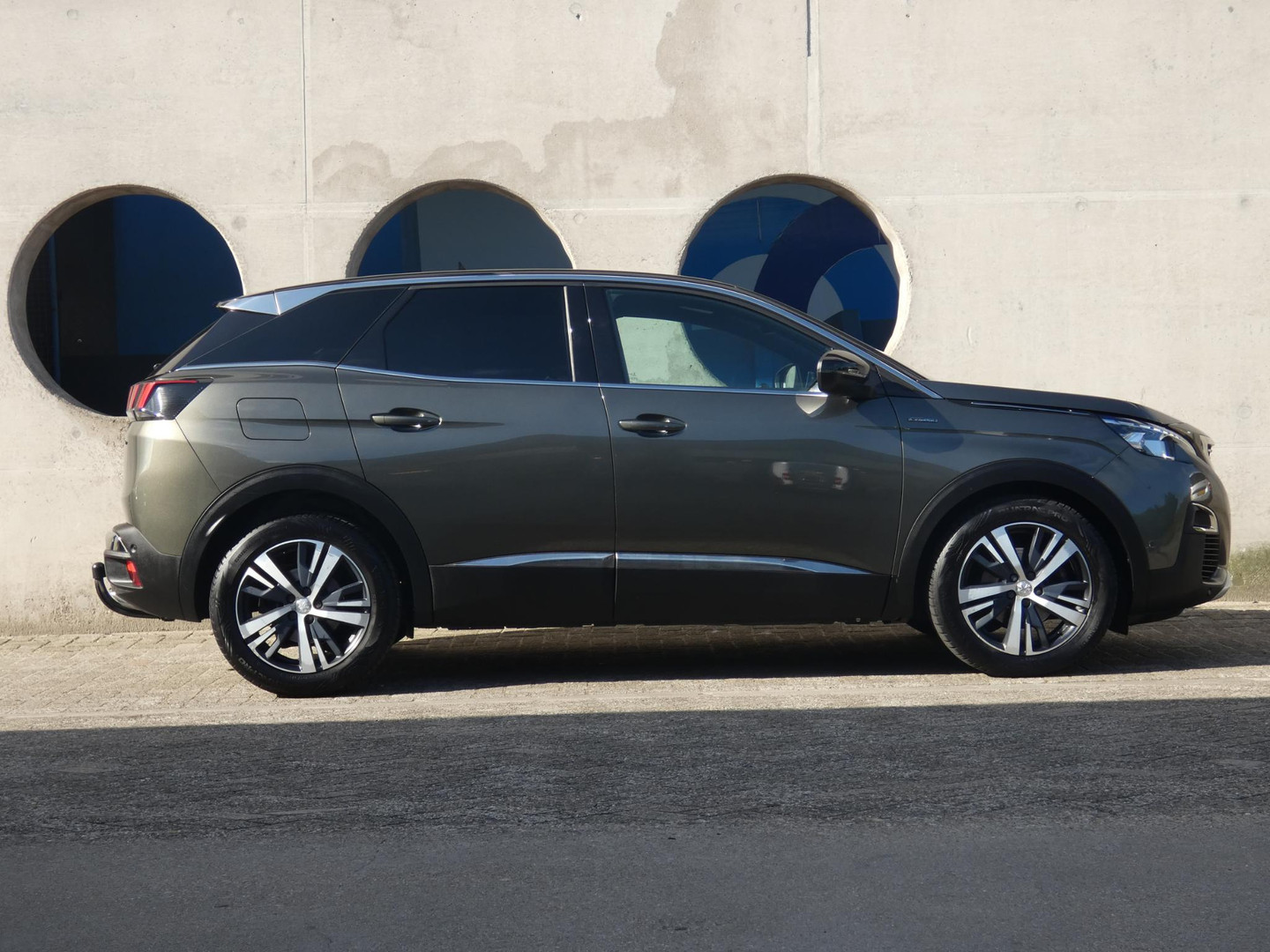 Peugeot Peugeot